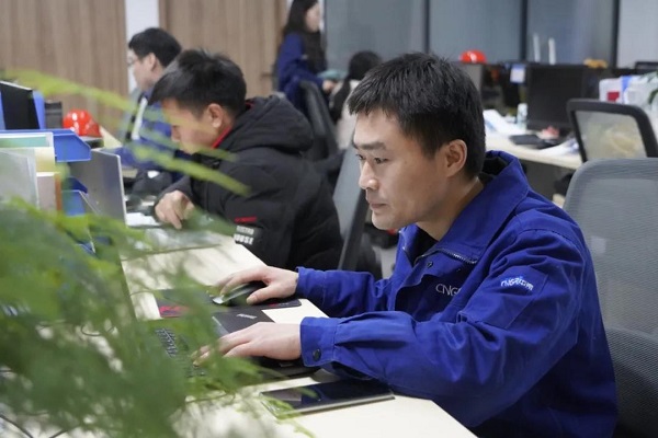 中伟明星讲师丨肖坤：八年深耕一线，三尺讲台育“中坚”